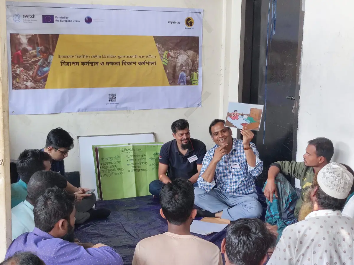Participants in a Garbageman workplace safety and capacity-building workshop
